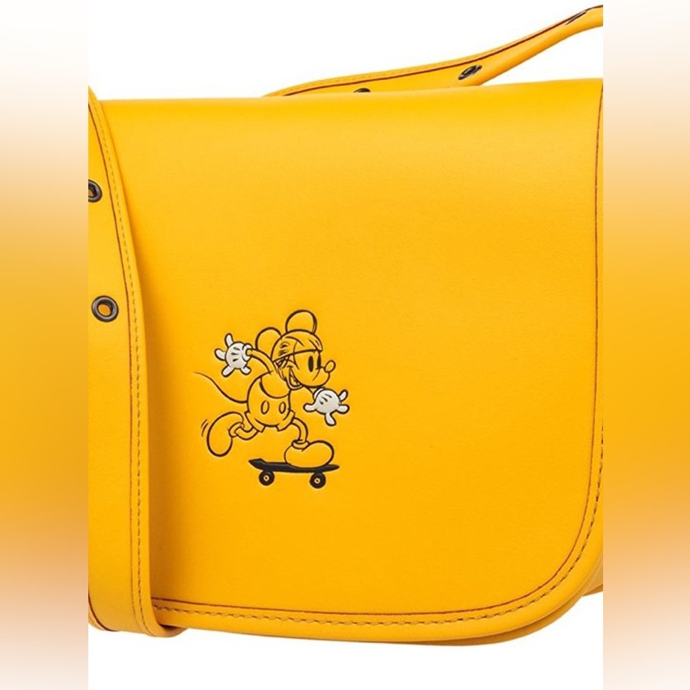 Coach limited Edirion Patricia Saddle Glove With Mickey Crossbody Banana… - Picture 12 of 15